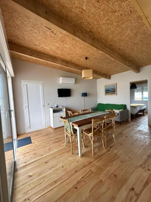 Maison Chalet 200 M De La Plage Climatisation Et Wifi Gruissan Esterno foto