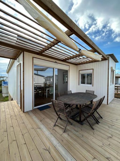 Maison Chalet 200 M De La Plage Climatisation Et Wifi Gruissan Esterno foto